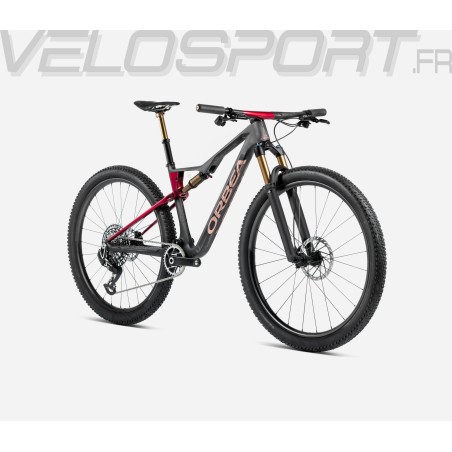 Oiz M-LTD 2025