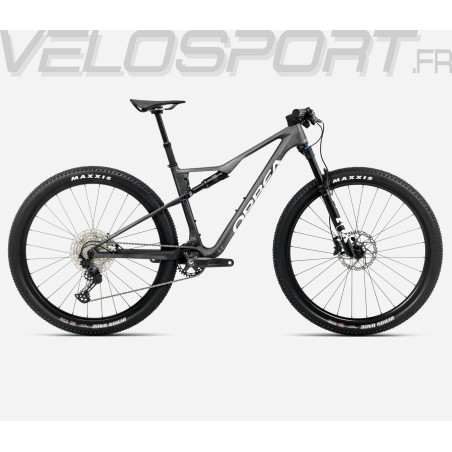 Oiz M30 2026