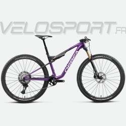 Plum - Black