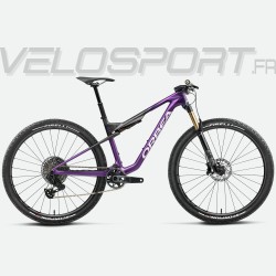 Plum - Black