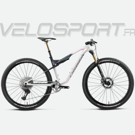 White - Carbon