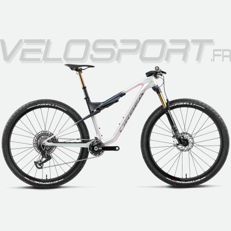 White - Carbon