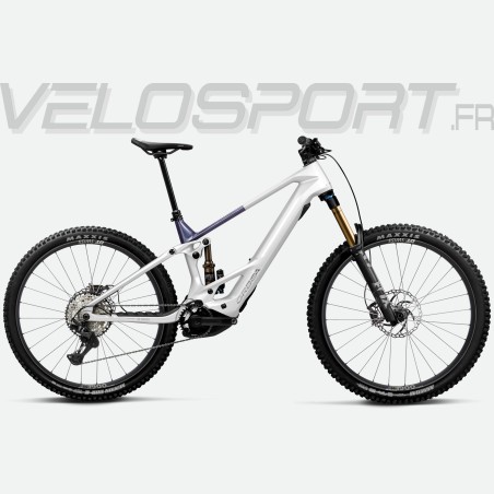 White - Carbon
