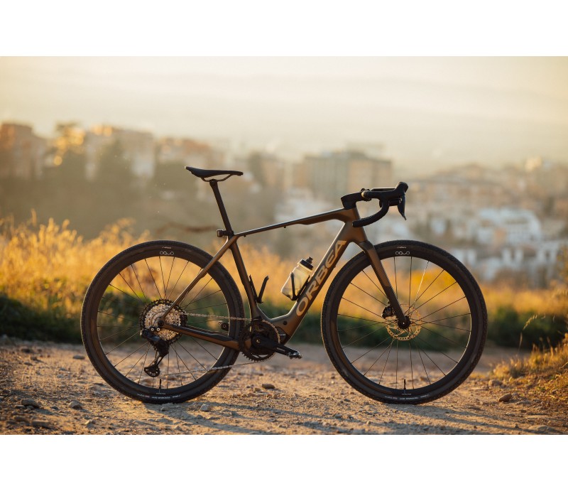 ORBEA DENNA -Velo électrique urbain elegant gravel